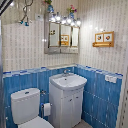 Adosado Con Piscina Junto Al Puerto De